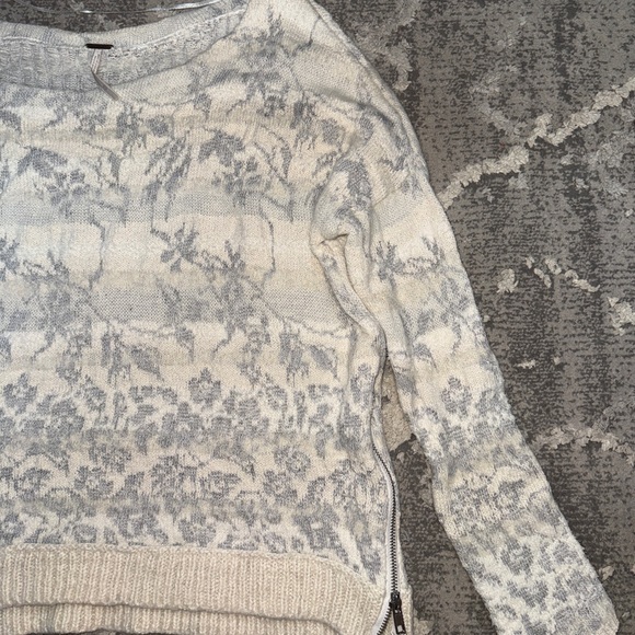 Free People Flower Fields Scoop Neck Sweater with Zipper - Picture 3 of 9